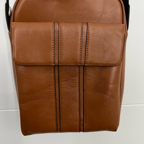 Leather travel bag - Picture 3 of 4